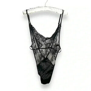 NWOT OH LA  LA CHERI BLACK LACE STRAPPY TEDDY LINGERIE L/XL
